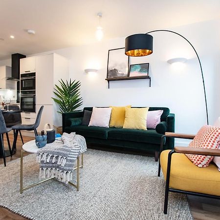 City Centre - Free Parking - Stylish 2 Bedroom Apartment 브리스틀 외부 사진