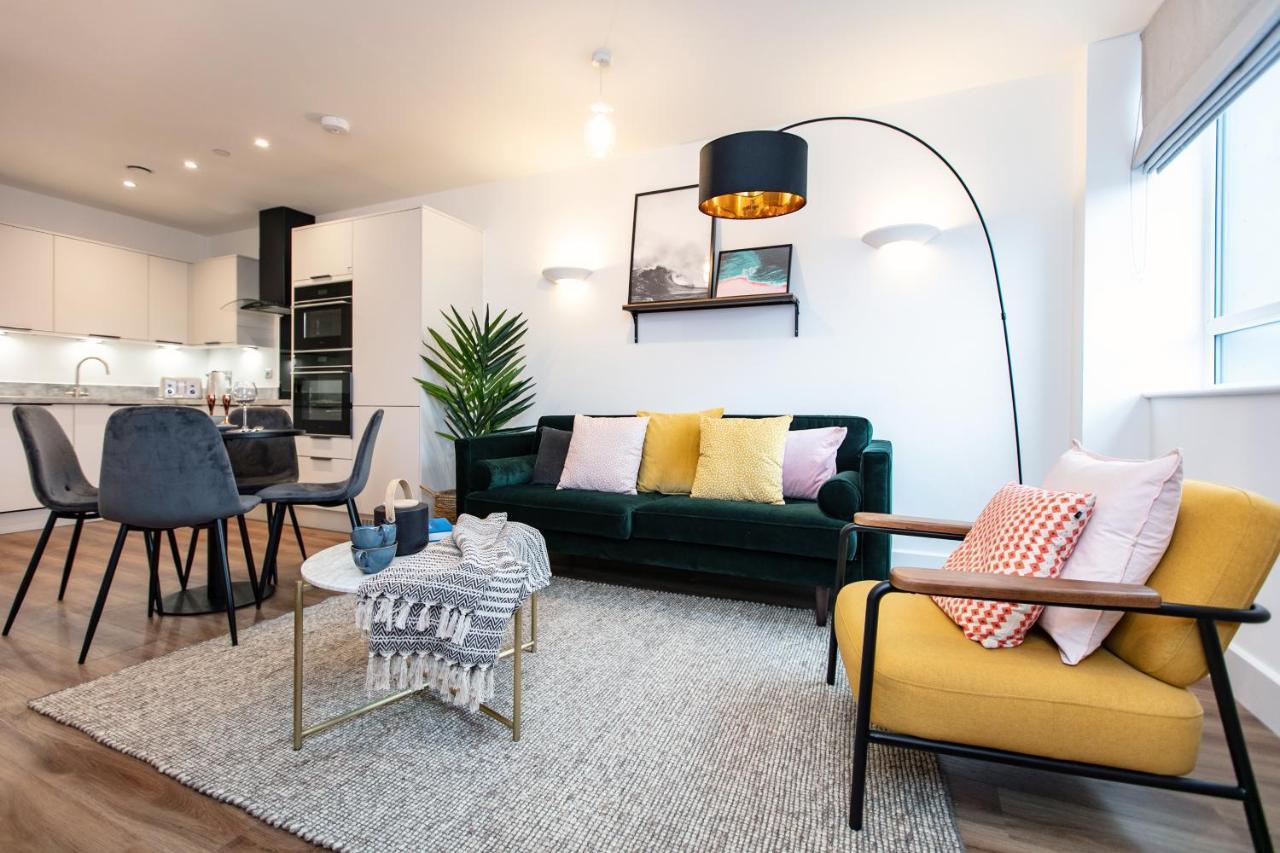City Centre - Free Parking - Stylish 2 Bedroom Apartment 브리스틀 외부 사진