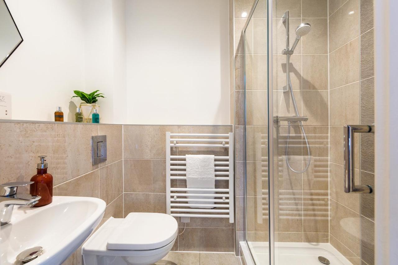 City Centre - Free Parking - Stylish 2 Bedroom Apartment 브리스틀 외부 사진