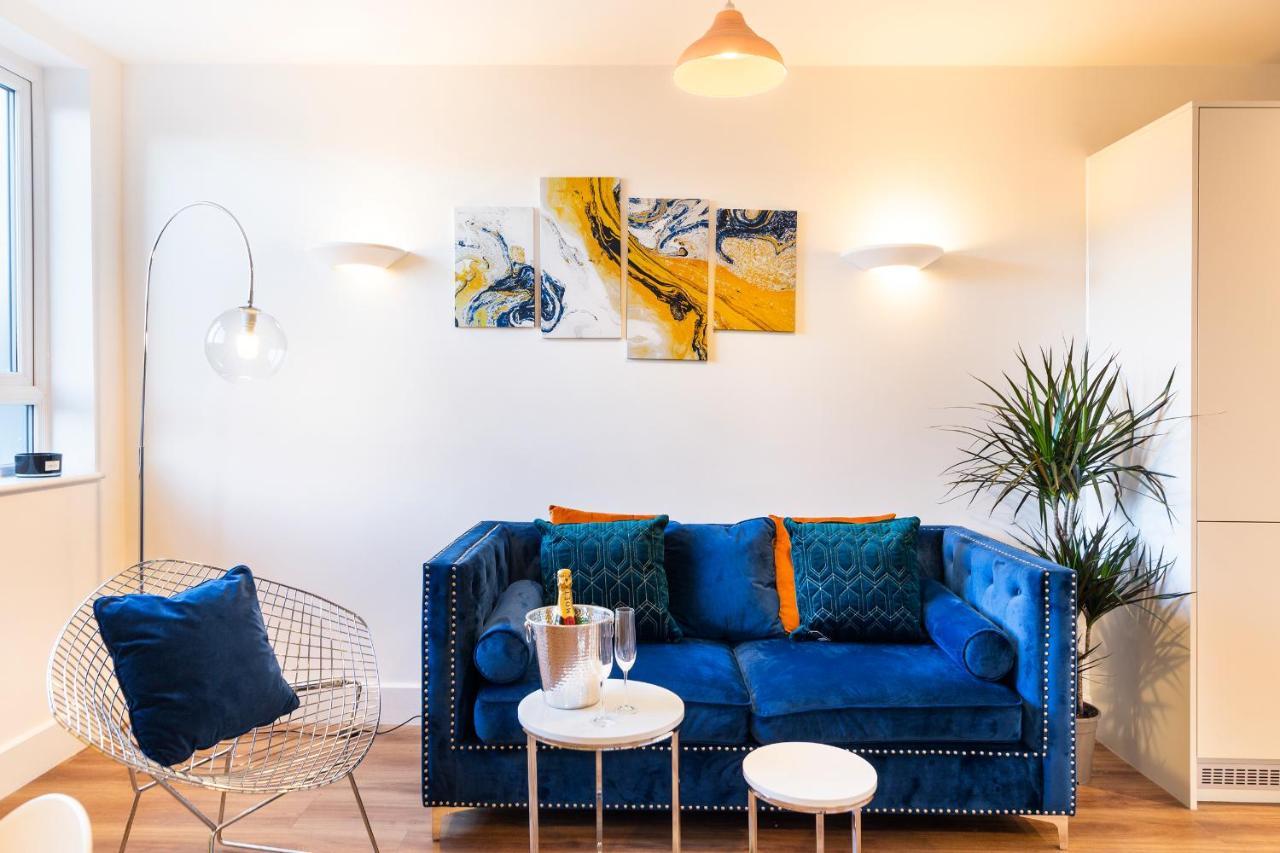 City Centre - Free Parking - Stylish 2 Bedroom Apartment 브리스틀 외부 사진